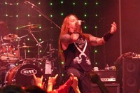 P1000366 edited-1 : 3 Stars, Golden Gods 2009, JPG, Compare, Golden Gods