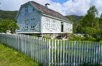 DSC7665 : 4 Stars, Norway, Heiberg Sogn Museum, RAW