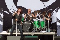 P1010033 edited-1 : 3 Stars, JPG, Sonisphere 2010